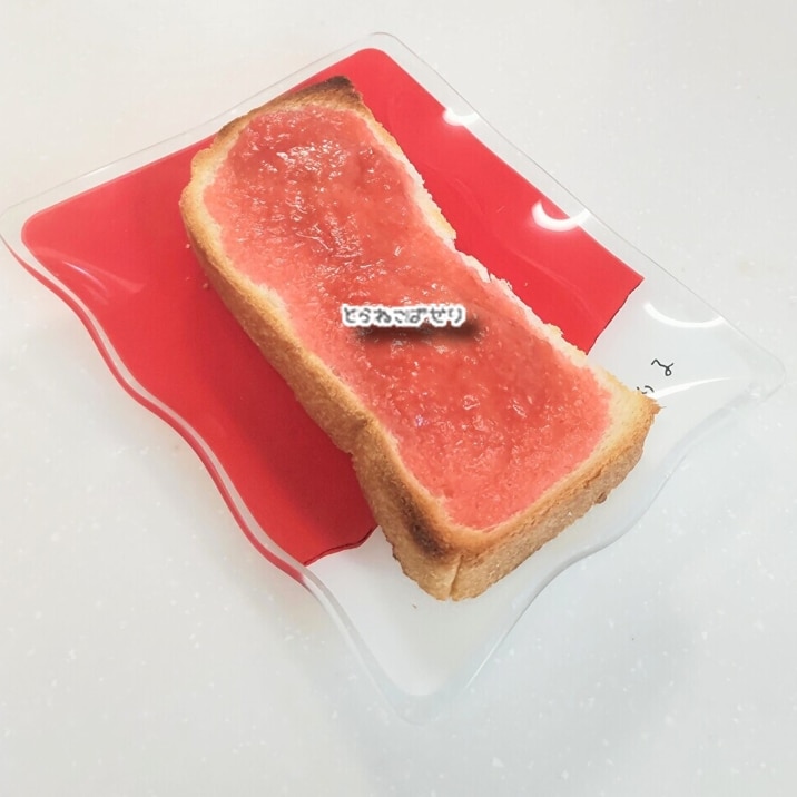 いちごジャムトースト